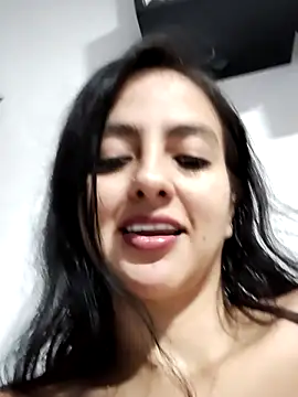 salo-rousee online show from September 27, 2025, 11:44 pm