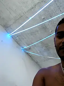 salo-rousee online show from September 18, 2025, 7:06 pm