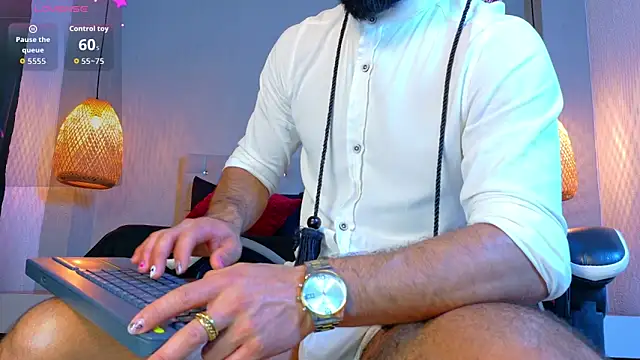 Thaiel Fosteer online show from October 1, 2025, 7:02 am