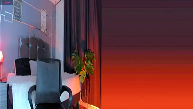 oliver mr  online show from October 25, 2025, 9:15 pm