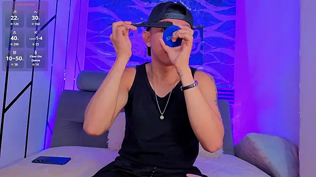 oliver mr  online show from April 15, 2026, 7:58 pm