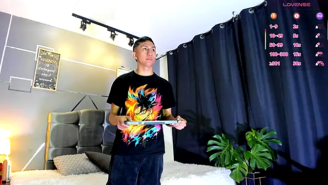 oliver mr  online show from October 6, 2025, 7:36 pm