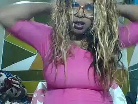 Snapshot of SEXY_METISE chatting on February 10, 2025, 2:41 am SEXY METISE online show from February 10, 2025, 2:41 am