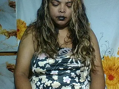 Snapshot of SEXY_METISE chatting on April 24, 2026, 12:23 am SEXY METISE online show from April 24, 2026, 12:23 am