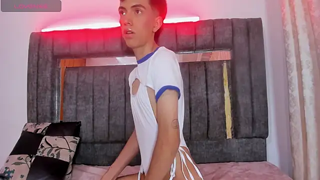 dylan 202520  online show from November 14, 2025, 11:36 am