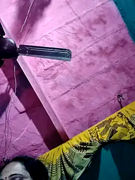 Pooja750 online show from November 27, 2025, 11:16 pm