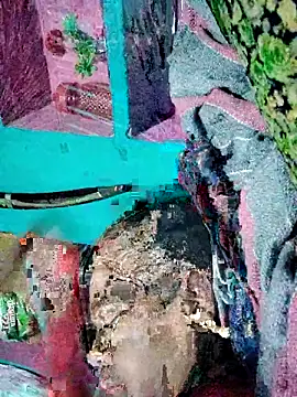 Pooja750 online show from November 21, 2025, 9:14 pm