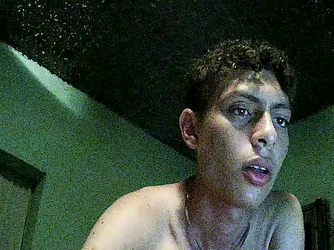Jes axxle online show from May 14, 2026, 1:35 am