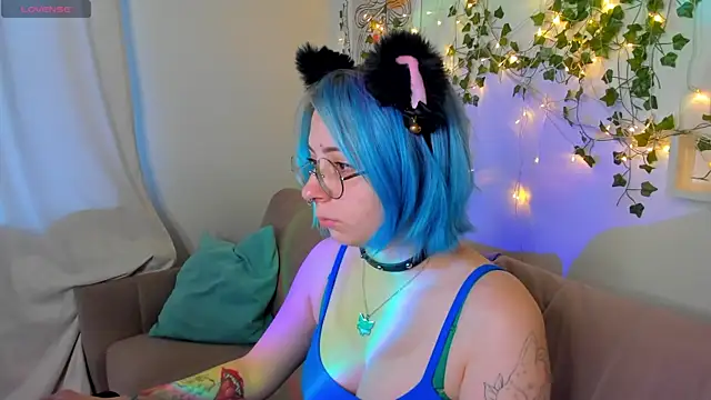 Penny Stanley online show from September 12, 2025, 2:44 am