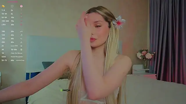  sophielov online show from July 12, 2026, 8:09 pm