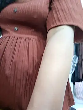 BeautyGirl sara online show from November 3, 2025, 4:39 am