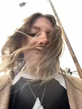 Mimiumuy online show from September 23, 2025, 1:51 pm