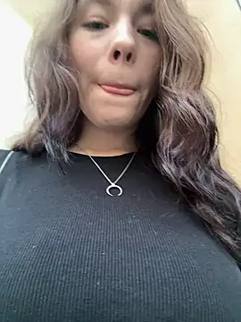 Mimiumuy online show from October 7, 2025, 2:40 pm