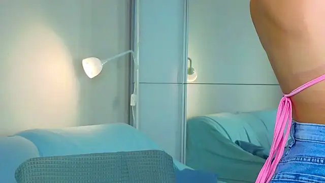 slyshypie online show from September 18, 2025, 1:25 pm