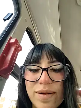 Snapshot of Kitty_Melodi chatting on November 18, 2025, 9:29 pm Kitty Melodi online show from November 18, 2025, 9:29 pm