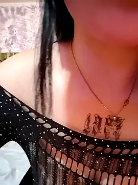 Snapshot of Kitty_Melodi chatting on September 21, 2025, 9:03 am Kitty Melodi online show from September 21, 2025, 9:03 am