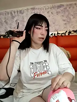 Snapshot of Kitty_Melodi chatting on September 10, 2025, 9:08 am Kitty Melodi online show from September 10, 2025, 9:08 am