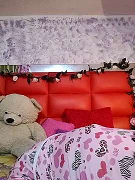 Snapshot of Kitty_Melodi chatting on September 22, 2025, 9:04 am Kitty Melodi online show from September 22, 2025, 9:04 am