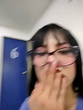 Snapshot of Kitty_Melodi chatting on October 23, 2025, 9:24 pm Kitty Melodi online show from October 23, 2025, 9:24 pm