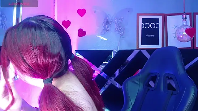 Snapshot of Red_Bunny_v chatting on May 11, 2026, 1:12 pm Red Bunny v online show from May 11, 2026, 1:12 pm