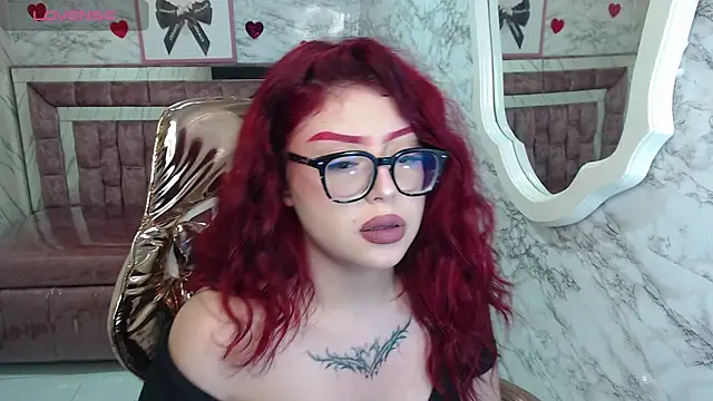 Snapshot of Red_Bunny_v chatting on December 13, 2025, 8:04 pm Red Bunny v online show from December 13, 2025, 8:04 pm