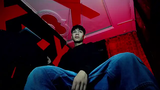 SemerHott online show from September 19, 2025, 1:48 pm