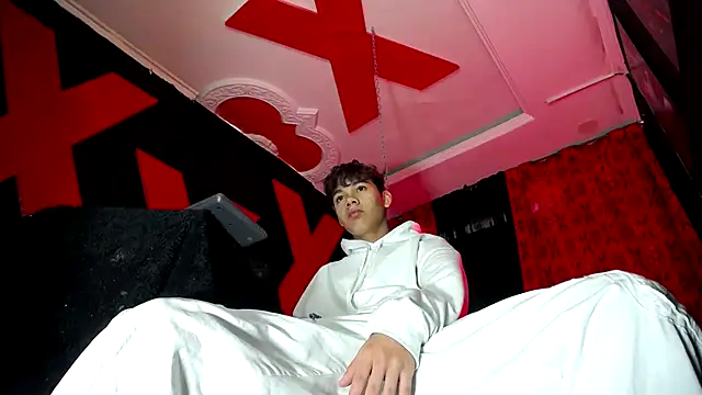 SemerHott online show from September 27, 2025, 1:50 pm