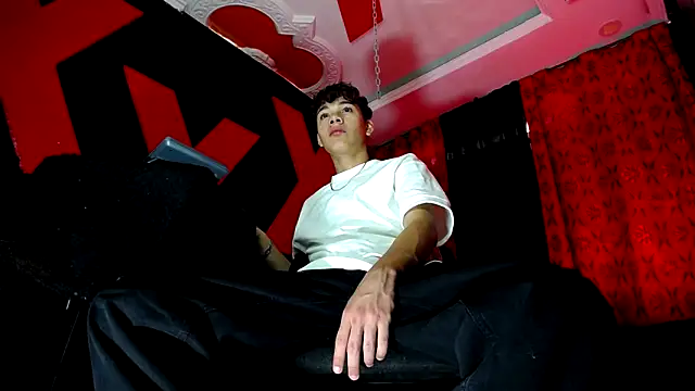 SemerHott online show from September 29, 2025, 2:01 pm