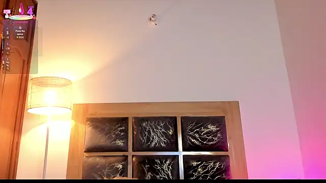 Snapshot of hellzel_moon chatting on October 31, 2025, 7:21 pm hellzel moon online show from October 31, 2025, 7:21 pm