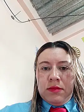 Snapshot of Hannah-colx chatting on April 20, 2026, 12:30 pm Hannah-colx online show from April 20, 2026, 12:30 pm