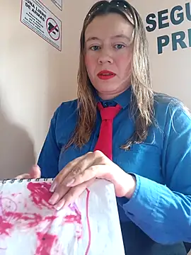 Snapshot of Hannah-colx chatting on February 6, 2026, 5:20 pm Hannah-colx online show from February 6, 2026, 5:20 pm