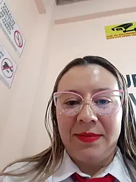 Snapshot of Hannah-colx chatting on February 5, 2026, 4:58 pm Hannah-colx online show from February 5, 2026, 4:58 pm