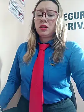 Snapshot of Hannah-colx chatting on February 7, 2026, 4:26 pm Hannah-colx online show from February 7, 2026, 4:26 pm