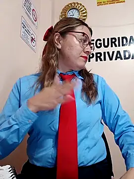 Hannah-colx online show from April 10, 2026, 1:56 am