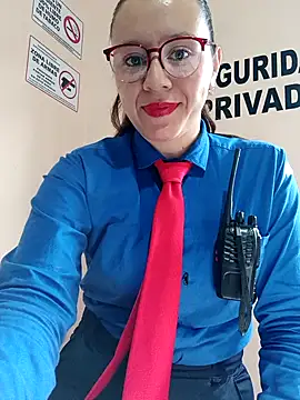 Hannah-colx online show from September 29, 2025, 1:06 pm