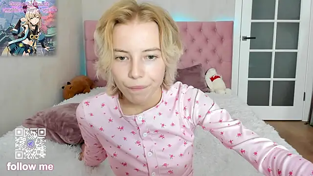 Pink Lila18 online show from October 21, 2025, 9:41 am