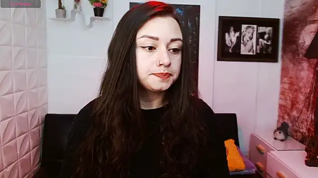 Eva Roussell online show from March 25, 2026, 2:05 pm