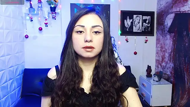 Eva Roussell online show from December 18, 2025, 3:27 pm