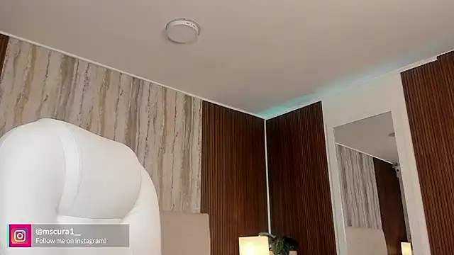 Snapshot of miss_curazao chatting on March 17, 2026, 12:30 pm miss curazao online show from March 17, 2026, 12:30 pm