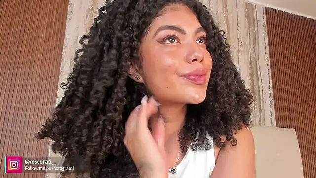 Snapshot of miss_curazao chatting on April 13, 2026, 12:31 pm miss curazao online show from April 13, 2026, 12:31 pm