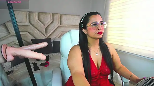 Snapshot of _adahara_queen chatting on September 13, 2025, 7:25 pm adahara queen online show from September 13, 2025, 7:25 pm