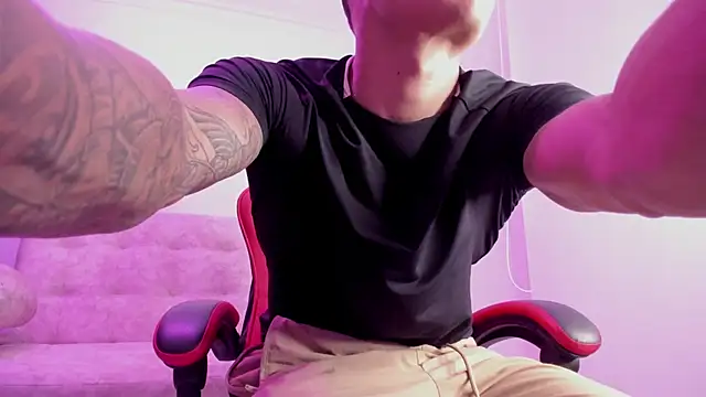 DavisFirb online show from April 23, 2026, 2:07 am