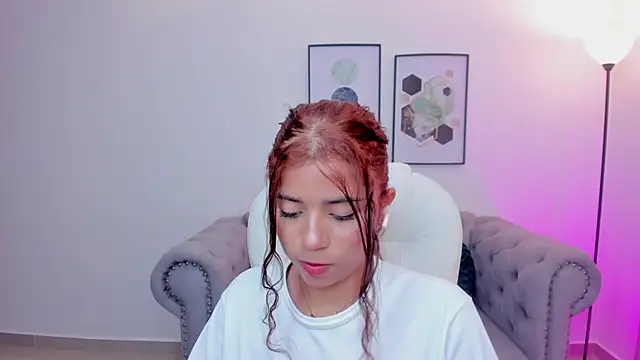 issi loren online show from October 27, 2025, 7:48 pm