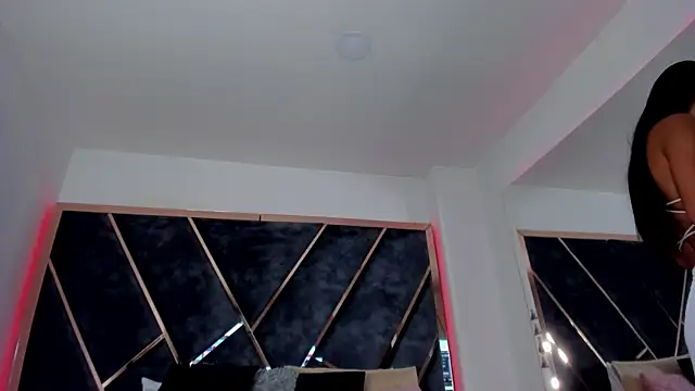 Snapshot of SusanaHenao chatting on September 12, 2025, 7:57 pm SusanaHenao online show from September 12, 2025, 7:57 pm