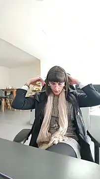 jenny5962 online show from December 18, 2025, 1:04 pm