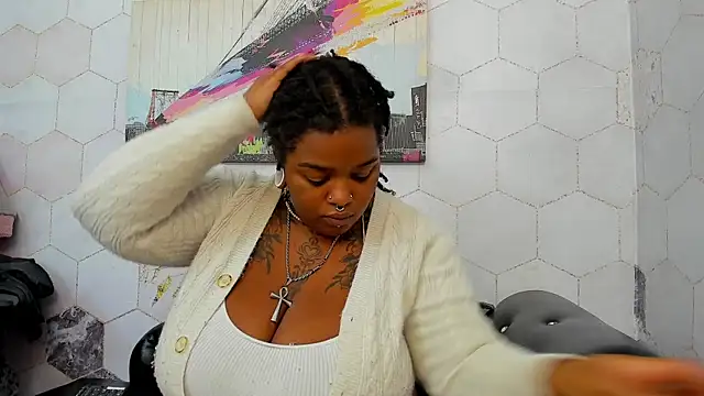 Snapshot of Anaa_Fuentess chatting on November 6, 2025, 11:36 am Anaa Fuentess online show from November 6, 2025, 11:36 am