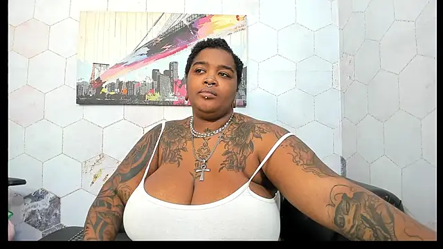 Snapshot of Anaa_Fuentess chatting on June 20, 2026, 11:37 am Anaa Fuentess online show from June 20, 2026, 11:37 am