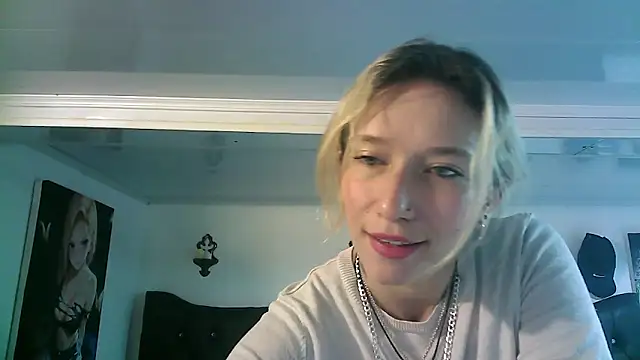 Snapshot of Licethf00x chatting on September 10, 2025, 12:48 pm Licethf00x online show from September 10, 2025, 12:48 pm