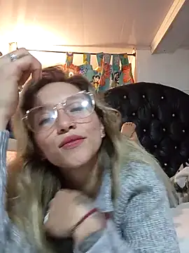 Snapshot of Licethf00x chatting on November 3, 2025, 4:17 am Licethf00x online show from November 3, 2025, 4:17 am