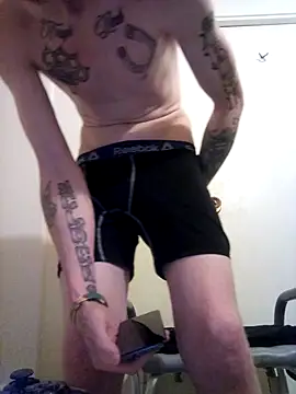 jizzyglizzy92 online show from March 24, 2026, 11:54 am